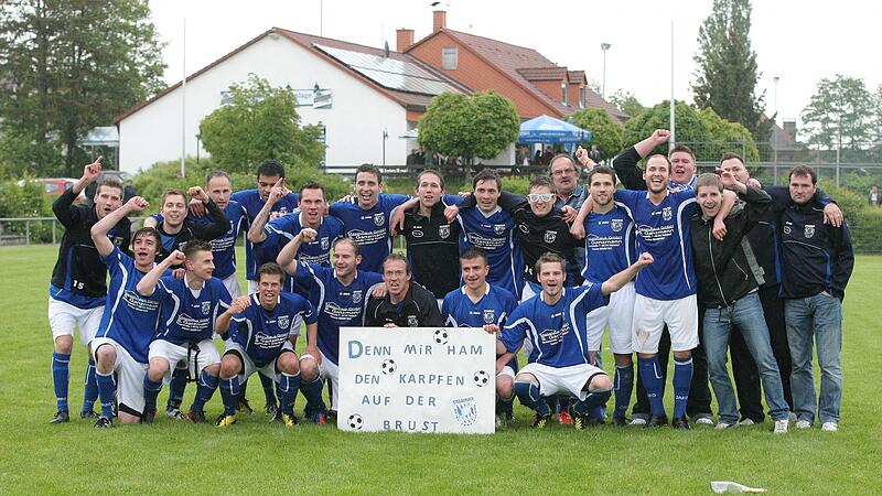 SpVgg Stegaurach: 79 Jahre nach der Gründung ohne Fußballmannschaft Viele Jahre spielte die SpVgg Stegaurach höherklassig. Jetzt ist Schluss mit dem Männerfußball im Aurachtal. Das Bild zeigt die Bezirksliga-Meistermannschaft 2013 um Stephan Winterstein (o. 3. v. links).