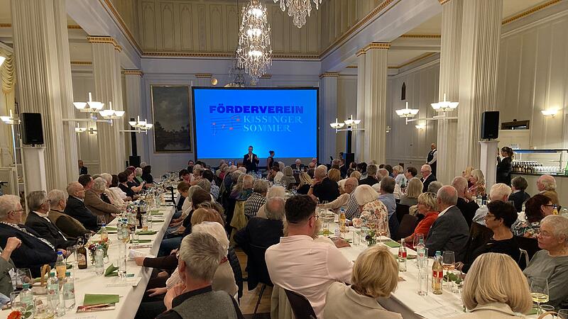 Mitgliederversammlung im Kurgartencaf&eacute;