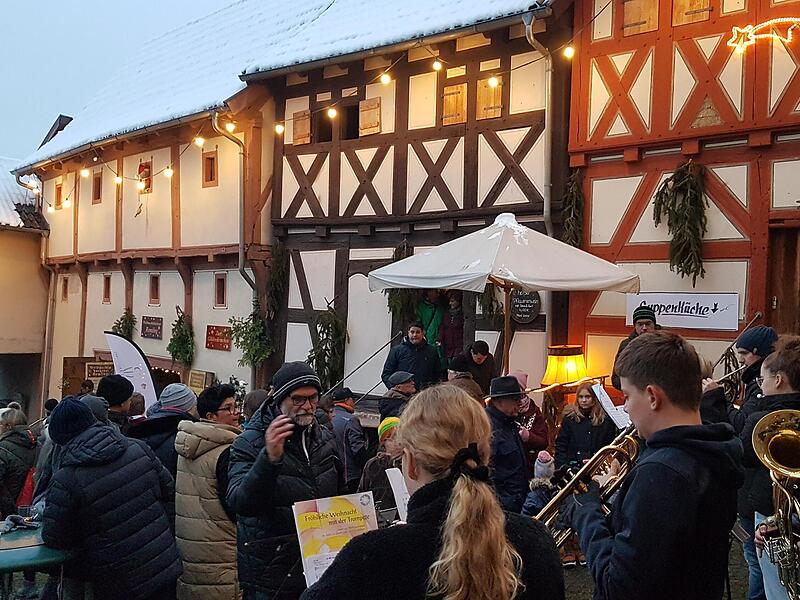 Der Diebacher Adventsmarkt ist Jahr f&uuml;r Jahr ein Magnet f&uuml;r Besucherinnen und Besucher.