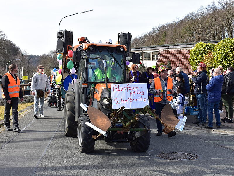 Viel los beim Hiltpoltsteiner Straßenfasching 2025 am FaschingsdienstagViel los beim Hiltpoltsteiner Straßenfasching 2025 am Faschingsdienstag Viel los beim Hiltpoltsteiner Straßenfasching 2025 am Faschingsdienstag
