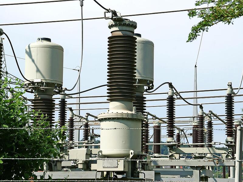 Dem Eltmanner Umspannwerk vorgeschaltet werden soll ein Batteriespeicherpark der Firma Green NRG, dessen Bau der Stadtrat Eltmann grundsätzlich unterstützt. Dem Eltmanner Umspannwerk vorgeschaltet werden soll ein Batteriespeicherpark der Firma Green NRG, dessen Bau der Stadtrat Eltmann grundsätzlich unterstützt.