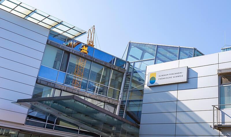 Klinikum ForchheimForchheim & Fränkische Schweiz Bald könnte das Klinikum Forchheim nur noch vom Landkreis betrieben werden. Die Stadt macht sich für einen Ausstieg bereit.