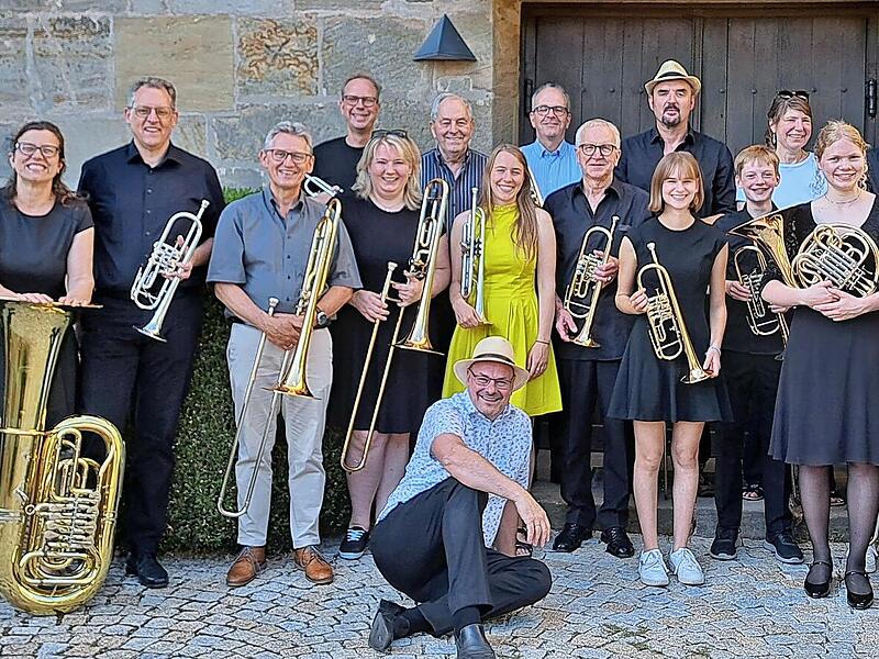 Der Heroldsberger Posaunenchor spielt am Sonntagabend in Neunkirchen Musik aus mehreren Jahrhunderten von Dowland bis Leonard Cohen.