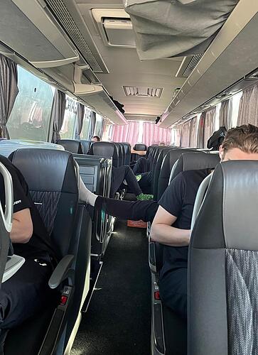 Höchstadt Alligators bei den Hannover Scorpions: im Bus vor Spiel 1