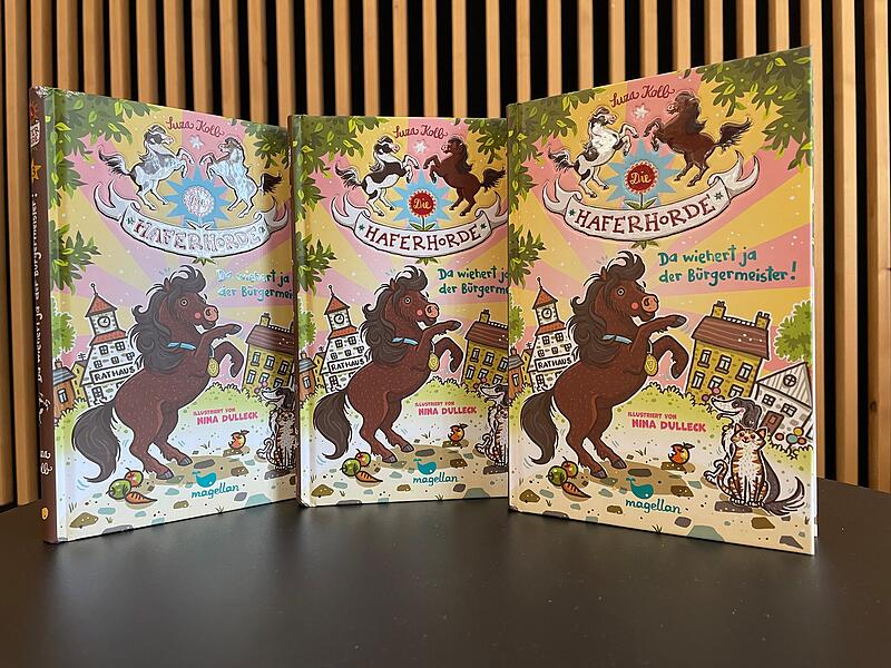 "Die Haferhorde" ist eine erfolgreiche Buchreihe über die Abenteuer von drei Ponys. Wir verlosen drei handsignierte Bücher.