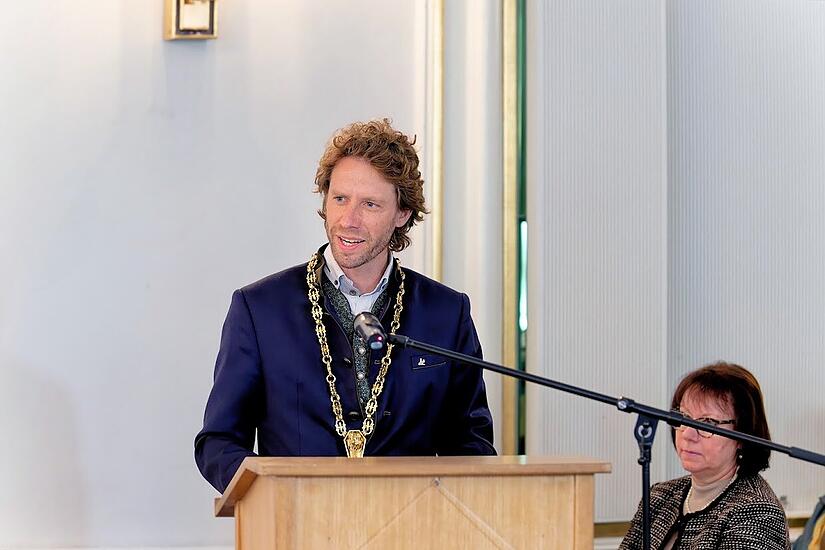 Sebastian Niedermaier zum neuen Bamberger Oberbürgermeister vereidigt Sebastian Niedermaier zum neuen Bamberger Oberbürgermeister vereidigt