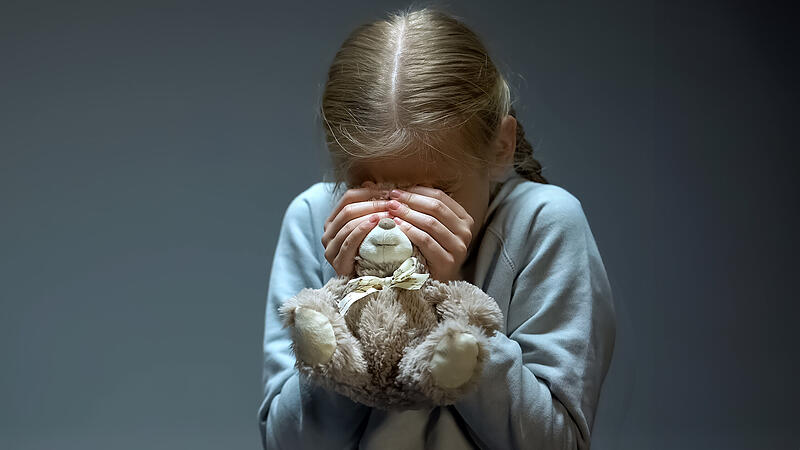 Die Zahl der Sexualdelikte ist im Landkreis Erlangen-H&ouml;chstadt laut Kriminalit&auml;tsstatistik 2025 angestiegen. Vor allem Straftaten im Bereich Kinderpornographie entwickeln sich besorgniserregend.