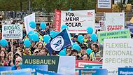 Demonstration für Erneuerbare Energien Demonstration für Erneuerbare Energien
