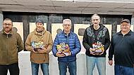 Die Funktion&auml;re und Sieger des Kleinkaliber-Jagdschie&szlig;ens freuten sich &uuml;ber die Erfolge: (von links) Philipp He&szlig;, Alex Waigand, Willi Weber, Burkard Bischof und Artur Haupt.