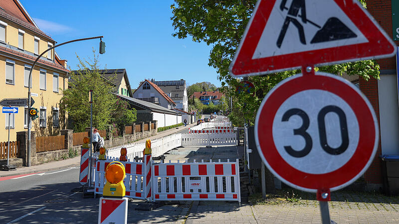 Sperrung in der Hainbrunnenstra&szlig;e in ForchheimForchheim & Fr&auml;nkische Schweiz