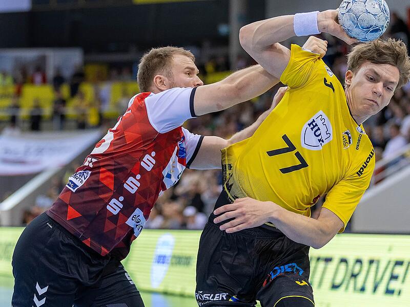 Auf Marks Lilienfelds (rechts) konnte sich der Trainer des HSC 2000 Coburg im Spiel gegen die HSG Nordhorn-Lingen verlassen.