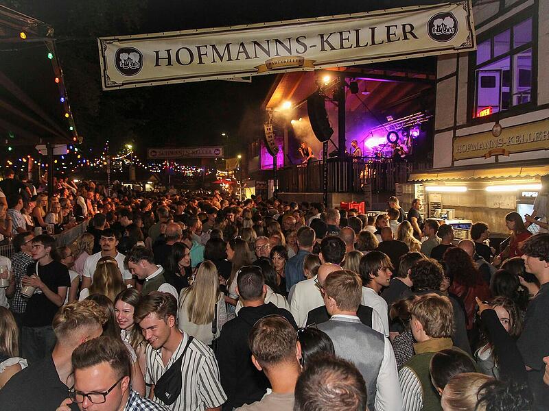 Auseinandersetzungen bei Forchheimer Annafest eskalieren Auseinandersetzungen bei Forchheimer Annafest eskalieren