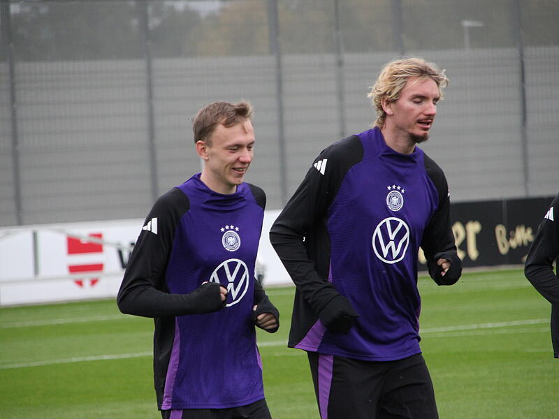 Die Angreifer Maxi Beier (li.) und Nick Woltemade warten noch auf ihren Premieren-Treffer f&uuml;r die A-Nationalmannschaft.