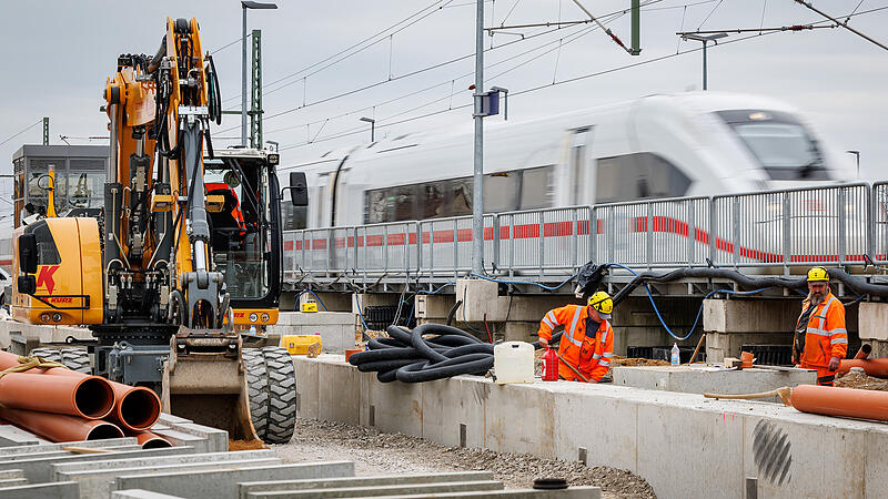 Bahnausbau: Das Gro&szlig;projekt VDE 8.1 der Bahn pr&auml;gte Forchheim seit vielen Jahren. Die gro&szlig;e Chronik von fraenkischertag.de zeigt, was in den vergangenen fast f&uuml;nf Jahren passiert ist.