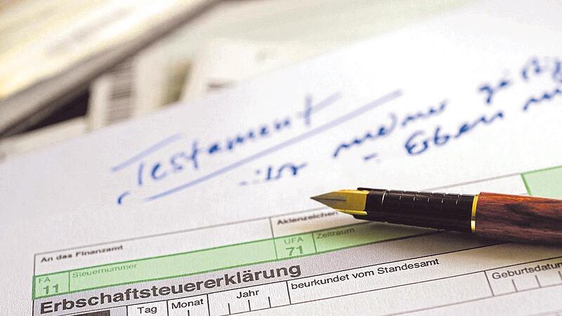 Die bisherige Erbschaftsteuer hat umfassende Ausnahmen vor allem f&uuml;r gro&szlig;e Unternehmen und Wohlhabende, kritisiert die SPD.