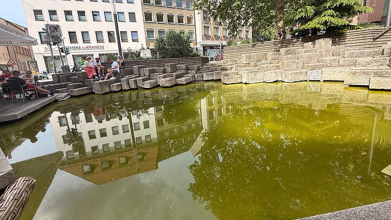 Brunnen Der Bamberger Brunnen am Obstmarkt zeigt sich immer wieder in einem schlechten Licht.