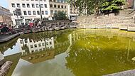 Der Bamberger Brunnen am Obstmarkt zeigt sich immer wieder in einem schlechten Licht.