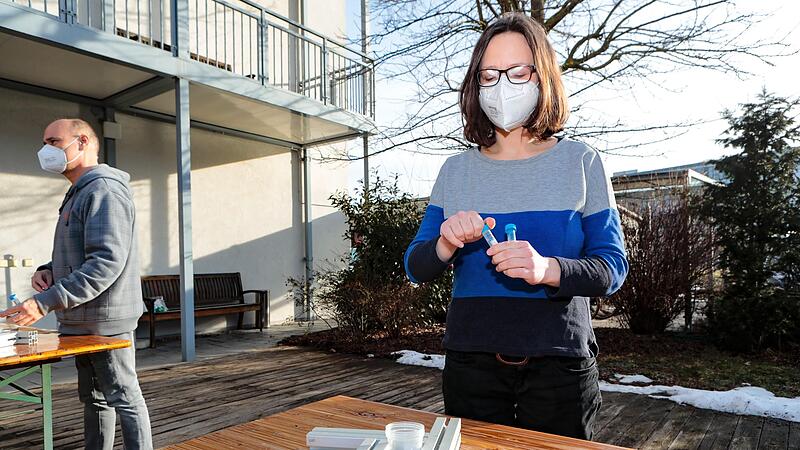 An der Baiersdorfer Schule wurde bereits im vergangenen Schuljahr die Pooltests getestet. Künftig sollen alle Grundschulen Pooltests machen.Forchheim & Fränkische Schweiz