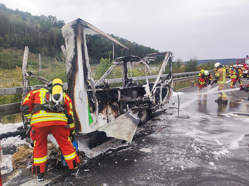 Feuer auf der Autobahn Feuer auf der Autobahn