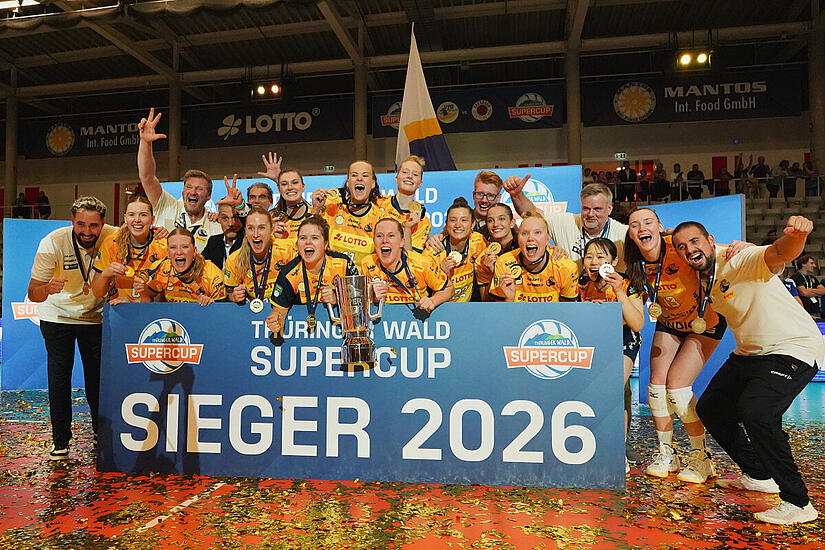 Supercup Sieger 2026 Der VfB Suhl gewinnt den Volleyball-Supercup in Coburg.