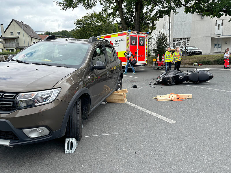 Am Mittwoch verunglückte ein 56-jähriger Motorradfahrer in Forchheim nahe der Piastenbrücke tödlich.Am Mittwoch verunglückte ein 56-jähriger Motorradfahrer in Forchheim nahe der Piastenbrücke tödlich. Am Mittwoch verunglückte ein 56-jähriger Motorradfahrer in Forchheim nahe der Piastenbrücke tödlich.
