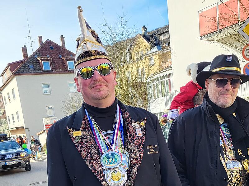 Viel los war am Faschingsdienstag, 4. März 2025, beim Faschingszug in Bad Brückenau.