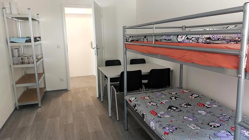 Stockbetten f&uuml;r die Kids.Ein erster Blick in die neuen Gemeinschaftsunterk&uuml;nfte f&uuml;r Asylsuchende in Ruppen.