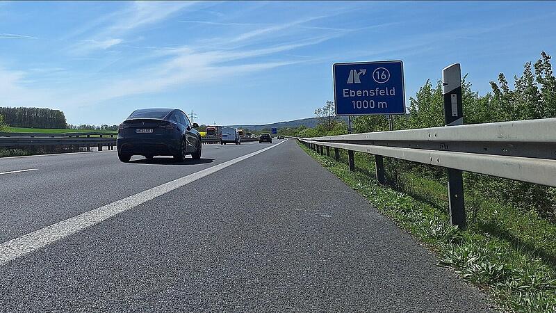 Auf der A73 zwischen Lichtenfels und Ebensfeld sollen zun&auml;chst akuten Fahrbahnsch&auml;den behoben werden.