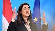 Anita Orb&aacute;n Au&szlig;enministerin von Ungarn