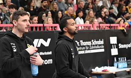 Auf den Einsatz von  Moritz Plescher (links) nach langwieriger Verletzung hofft man beim BBC am Samstag gegen die RheinStars K&ouml;ln. Dagegen wird der aus Nord-Mazedonien gekommene US-Aufbau-und Fl&uuml;gelspieler  Kyle Sturdivant sein Deb&uuml;t im Bayreuther Dress geben.