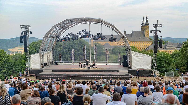Im Juli konnte Stargeiger David Garrett erst sp&auml;ter mit seinem Konzert beginnen, weil viele Besucher noch nicht den Weg hinauf zur Klosterwiese geschafft hatten.