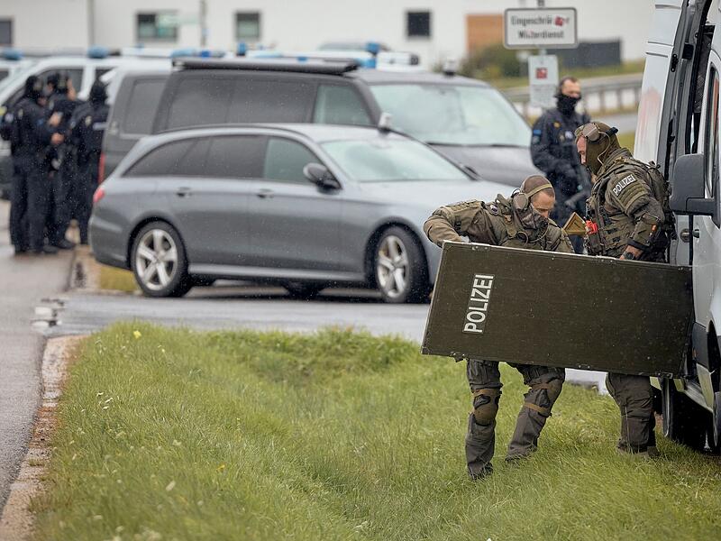 Größerer Polizeieinsatz in der Oberpfalz Größerer Polizeieinsatz in der Oberpfalz
