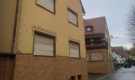 Den ehemaligen Gasthof Rumpler in Leutenbach.Forchheim & Fränkische Schweiz Den ehemaligen Gasthof Rumpler in Leutenbach.