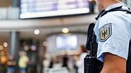 Polizist im N&uuml;rnberger Hauptbahnhof