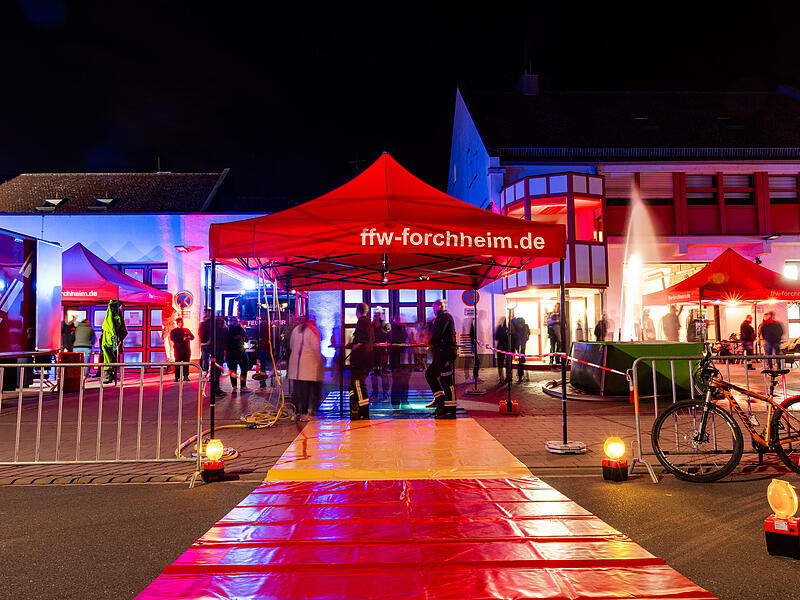 Bayernweit haben die Freiwilligen Retter am 23. September zur &bdquo;Langen Nacht der Feuerwehr&ldquo; eingeladen. Auch die Forchheimer Wache  hatte sich einiges &uuml;berlegt.