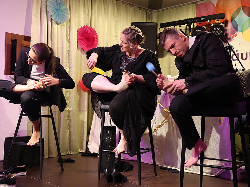 Z&auml;unger Schlappenfasching: K&ouml;rperinstrumente und Politik