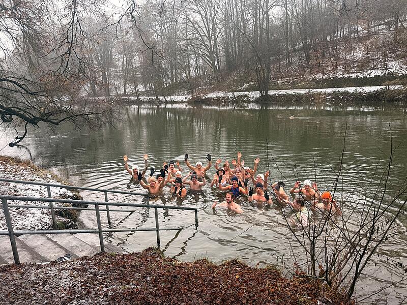 Polar Bear Club Bamberg beim Eisbaden