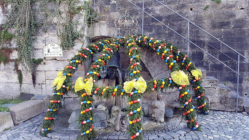 Schwedenbrunnen KronachOsterbrunnen 3
