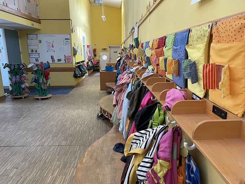 Das Montessori Kinderhaus im Röttenbach ist eine von vielen Kinderbetreuungseinrichtungen in Erlangen-Höchstadt. In keinem Landkreis in Bayern ist die Betreuungsquote von Kindern unter drei Jahren höher als im Landkreis Erlangen-Höchstadt.