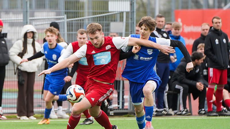 Meeder setzte sich am Sonntag auch gegen Ketschendorf durch - so wie hier Torsch&uuml;tze Marc Zimmler gegen Oscar Holland.
