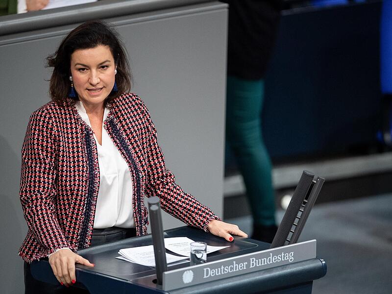 Dorothee Bär bezieht Stellung zur Prostitutionspolitik. Dorothee Bär bezieht Stellung zur Prostitutionspolitik.