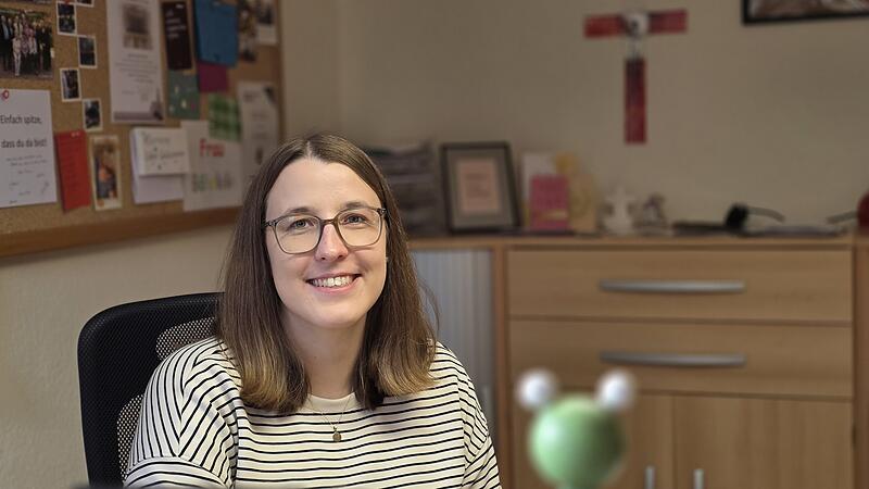 Esther Goldammer ist Pfarrerin von St. Johannis in R&ouml;dental und Wei&szlig;enbrunn vorm Wald. Sie spricht im Interview dar&uuml;ber, wie Gottesdienst heute aussehen muss, um neue Menschen in die Kirche zu bringen. Aber auch dar&uuml;ber, warum der klassische Gottesdienst weiterhin wichtig ist.