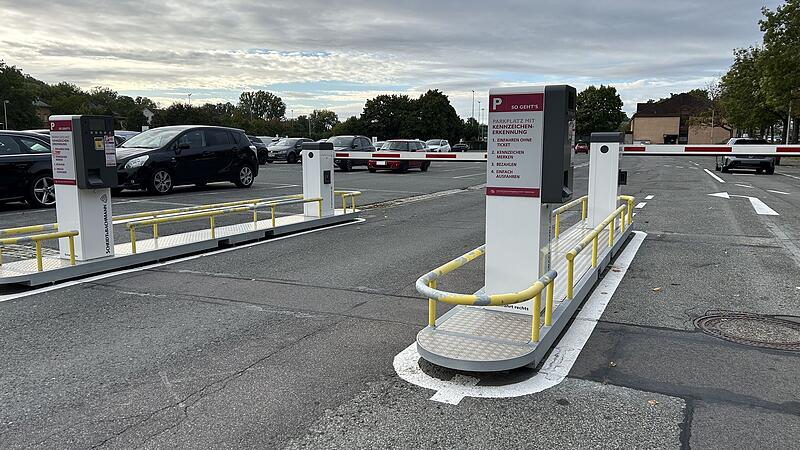 Im September 2024 ging die neue Schrankenanlage am Anger inklusive des neuen Bezahlsystems in Betrieb.