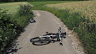 Eine Passantin fand am Donnerstagmorgen neben einem Waldweg in Forchheim einen t&ouml;dlich verletzten Radfahrer.