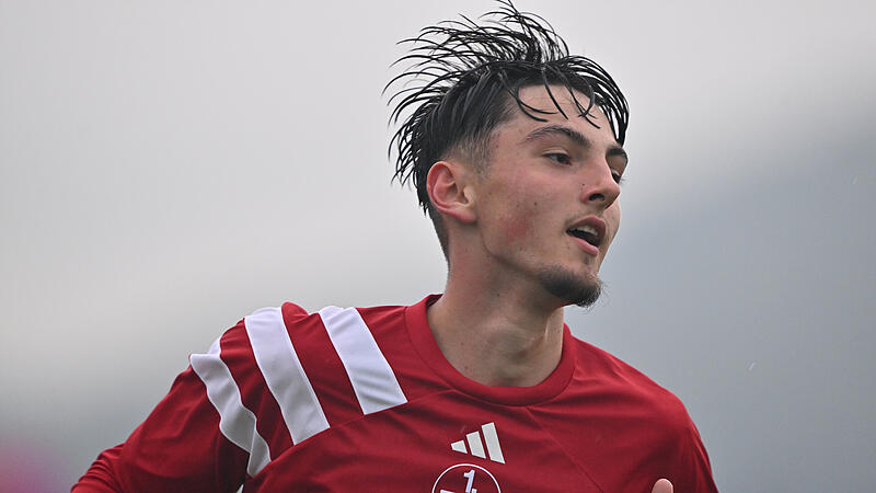 Hier trägt der Coburger Dustin Forkel noch das Trikot des 1. FC Nürnberg. Zur neuen Saison wechselt er auf Leihbasis zum Drittligisten SSV Jahn Regensburg. Hier trägt der Coburger Dustin Forkel noch das Trikot des 1. FC Nürnberg. Zur neuen Saison wechselt er auf Leihbasis zum Drittligisten SSV Jahn Regensburg.