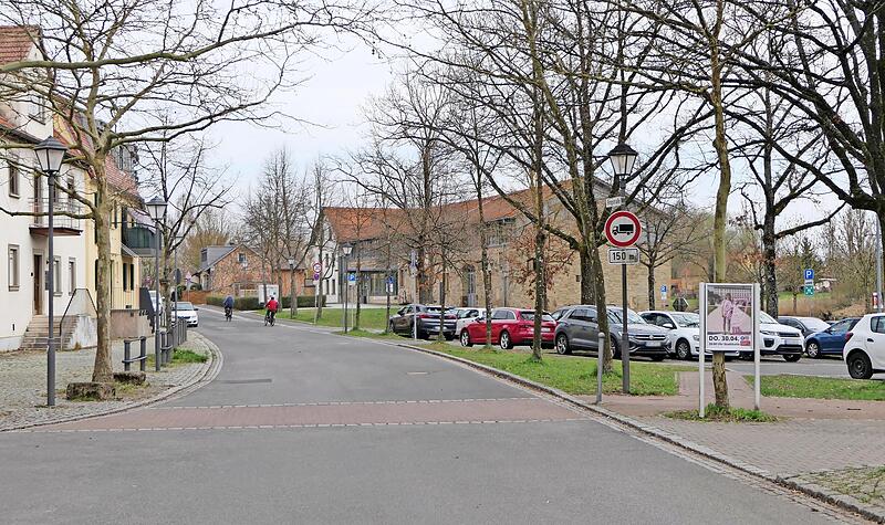 Eine Schutzmauer entlang der Ringstraße schlägt das Wasserwirtschaftsamt zum Hochwasserschutz in Haßfurt vor. Eine Schutzmauer entlang der Ringstraße schlägt das Wasserwirtschaftsamt zum Hochwasserschutz in Haßfurt vor.