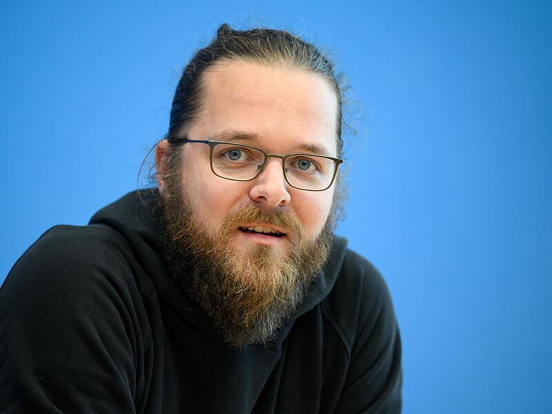 Arne Semsrott