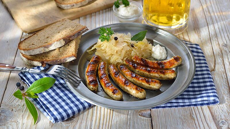 Die Hersteller von Nürnberger Bratwürsten sehen ihre Tradition bedroht.