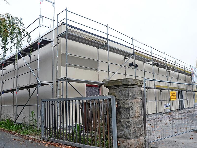 Derzeit laufen Umbauarbeiten in diesem Gebäude in der Kulmbacher Straße für den Umzug von NKD von der Bahnhofstraße dorthin.