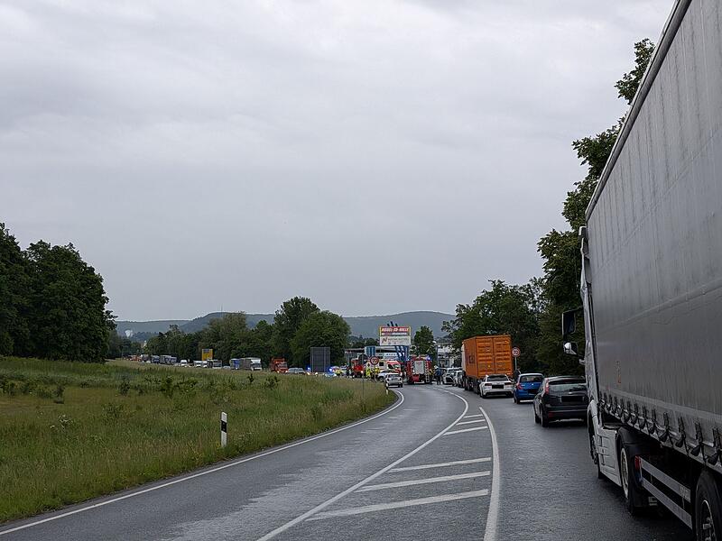 Unfall zwischen Kulmbach und Mainleus Unfall zwischen Kulmbach und Mainleus